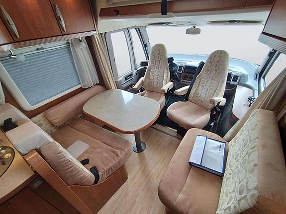 Hymer ERIBA Jet 653 Fiat 2.3 MultiJet 131hk AC TOPPSKICK! 15 of 26