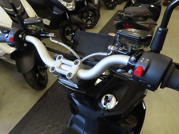 MOTO CR R9 Euro5 7 of 8