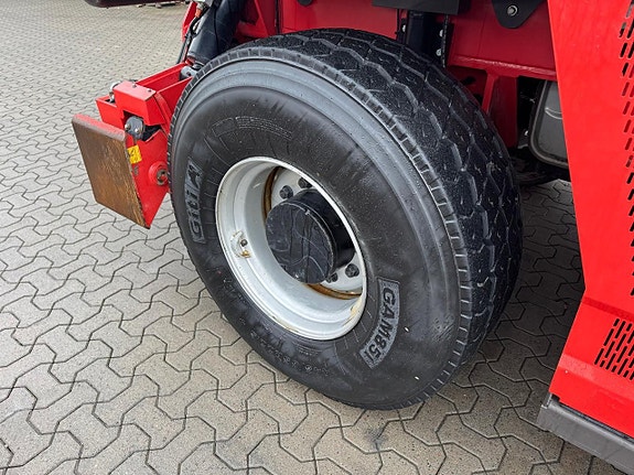 Manitou MRT 2550 24 of 26