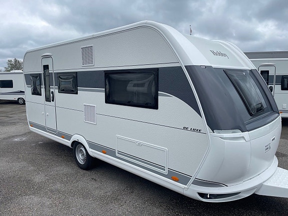 Hobby 495 UL De Luxe, Långbäddar,  1450 kg NY !