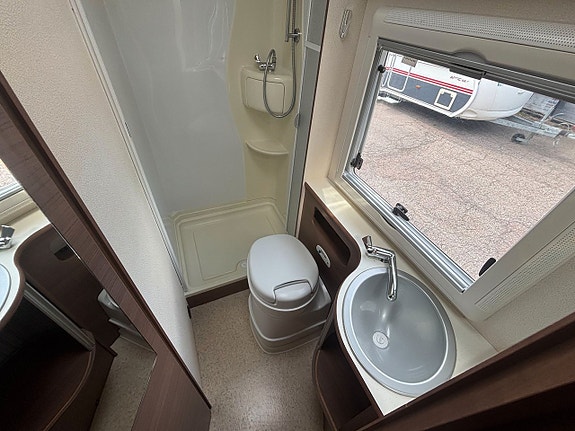 Adria Vision 677 SP  Under 7 meter / Ugn /3149 kr/mån 5 of 10