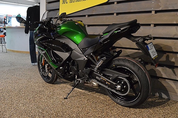 Kawasaki Ninja 1100SX SE 5 of 11