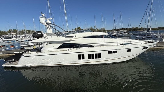 Fairline Squadron 78 -2013 2 of 5