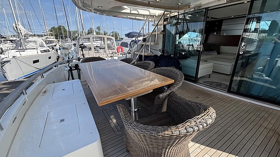 Fairline Squadron 78 -2013 7 of 30