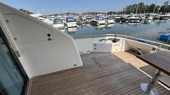 Fairline Squadron 78 -2013 9 of 30