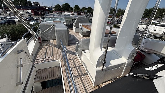 Fairline Squadron 78 -2013 23 of 30