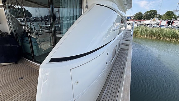 Fairline Squadron 78 -2013 10 of 30