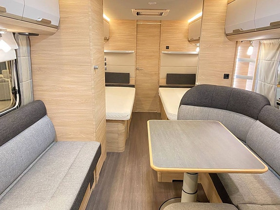 Knaus 650 PEB Sudwind 60Y (ALDE+Frontkök+Dusch) 13 of 27