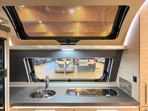 Knaus 650 PEB Sudwind 60Y (ALDE+Frontkök+Dusch) 16 of 27