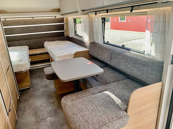 Dethleffs 520 ELT NOMAD 2026 Långbäddar 4 of 12