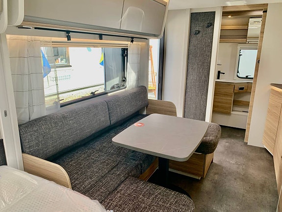 Dethleffs 520 ELT NOMAD 2026 Långbäddar 5 of 12