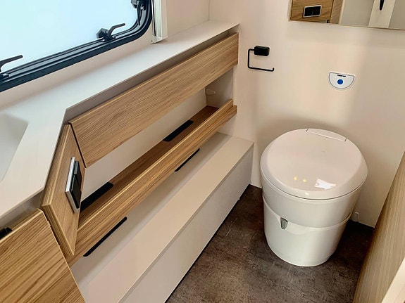 Dethleffs 520 ELT NOMAD 2026 Långbäddar 12 of 12