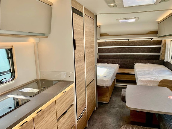 Dethleffs 520 ELT NOMAD 2026 Långbäddar 7 of 12