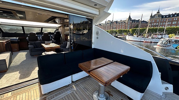 Sunseeker 74 Predator -2010 6 of 29