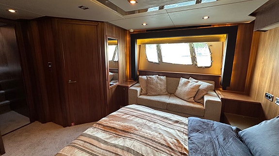 Sunseeker 74 Predator -2010 22 of 29