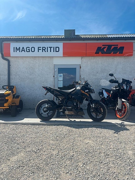 KTM 690
