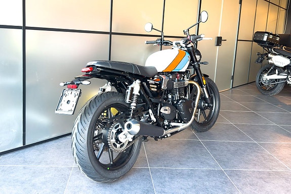 Triumph Speed Twin 900 4 of 5