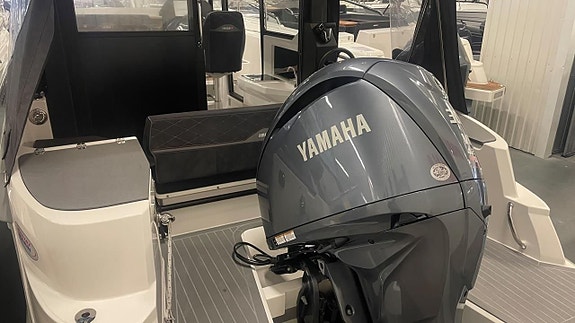 Ibiza 811 Explorer -21 uttagen 22 med Yamaha F 300 BETUL -22 3 of 17