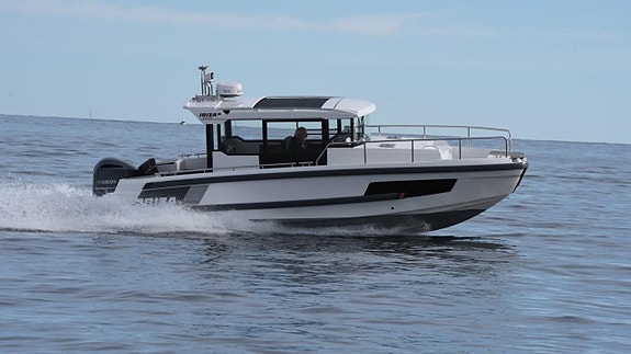 Ibiza 811 Explorer -21 uttagen 22 med Yamaha F 300 BETUL -22 13 of 17