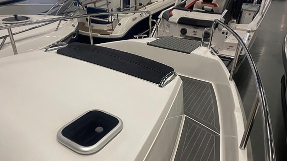Ibiza 811 Explorer -21 uttagen 22 med Yamaha F 300 BETUL -22 11 of 17
