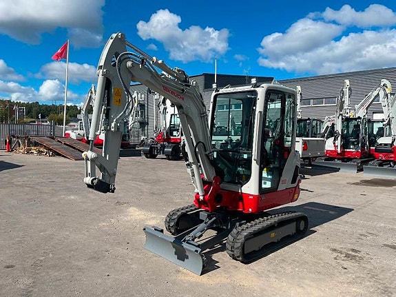 Takeuchi TB 225