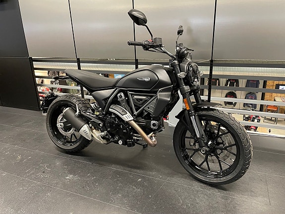 Ducati Scrambler Icon Dark Kampanj 10 000:- 2 of 5
