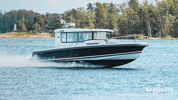 Nimbus C9 | Volvo Penta 350 V8