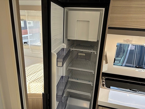 Adria Compact DL 60Y 60 YEARS 11 of 18