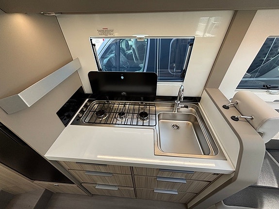 Adria Compact DL 60Y 60 YEARS 12 of 18