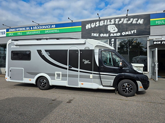 Dethleffs MAGIC EDITION BLACK. ALDE. LÅGA ENKELSÄNGAR