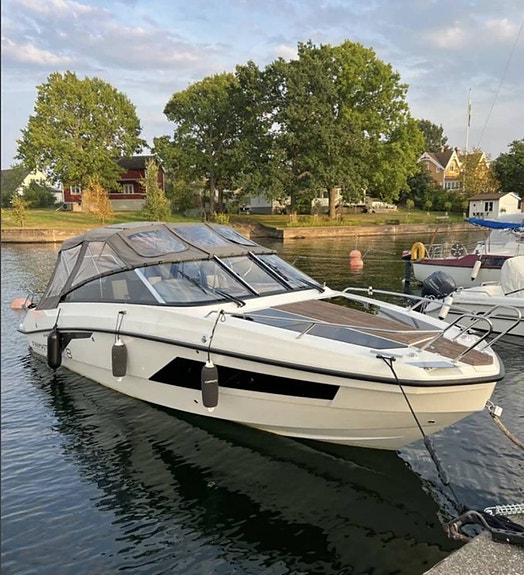 Båtgiganten Ab / Finnmaster T8 från 2021 / 300hk / FÅ TIMMAR 2 of 8