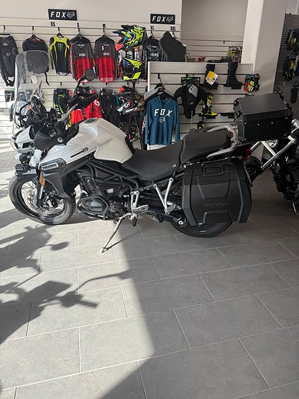 Triumph Tiger Explorer 1200 XC 4 of 14
