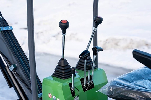 Everun Manitech ERE12E elektrisk minigrävare 6 of 6