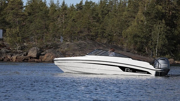 Finnmaster R6 -2026 med Yamaha F150