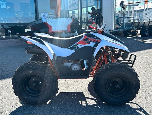 Kayo AY70 Barn ATV 2 of 9