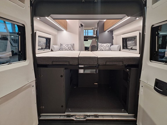 Adria TWIN 640 SLB 60Y (60 Year+Aut 140hk+Adaptiv+TRUMA D6E) 8 of 24