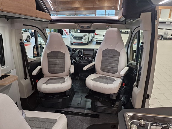 Adria TWIN 640 SLB 60Y (60 Year+Aut 140hk+Adaptiv+TRUMA D6E) 16 of 24