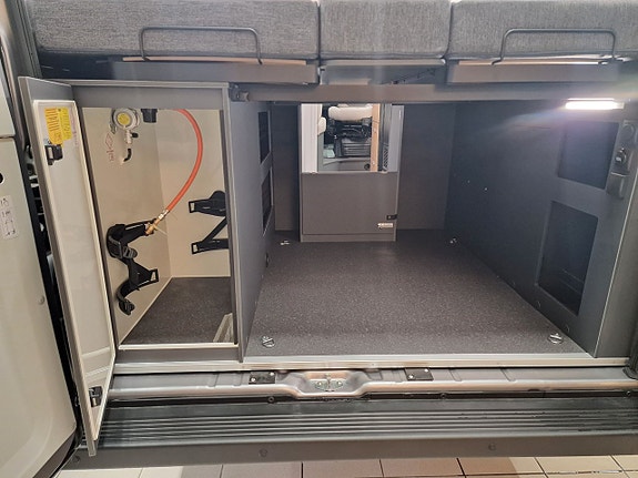 Adria TWIN 640 SLB 60Y (60 Year+Aut 140hk+Adaptiv+TRUMA D6E) 9 of 24