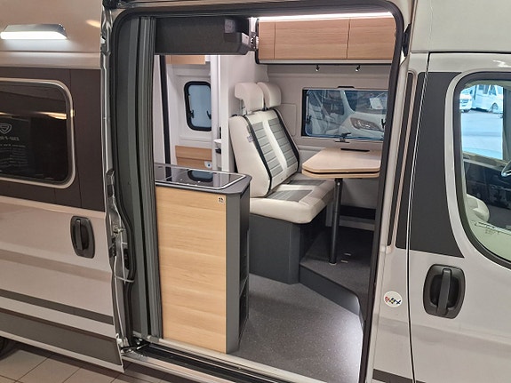 Adria TWIN 640 SLB 60Y (60 Year+Aut 140hk+Adaptiv+TRUMA D6E) 10 of 24
