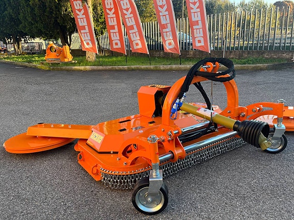 Gräsklippare traktor 1,5m , m/hydr. sidoförsjutning och disk 3 of 12