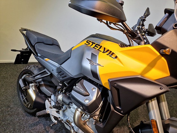 Moto Guzzi V100 Stelvio ARAS /Ex-demo/OUTLET! 6 of 9