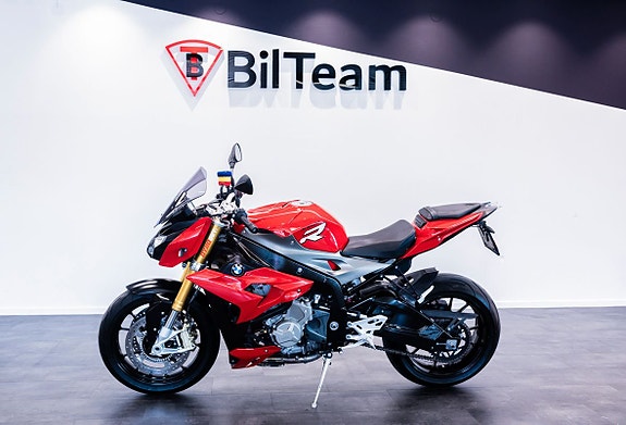 BMW Motorrad S 1000 R 1.0 Dynamic Akrapovi 2 of 8