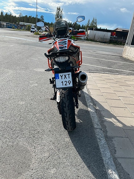 KTM 1290 Super Adventure R 3 of 5
