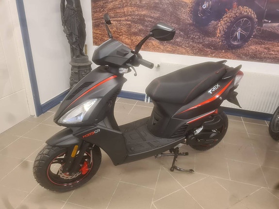 Moto Guzzi T-REX EFI NU 22900 KR HJÄLM PÅ KÖPET