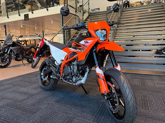 KTM 125 SMC R 0% ränta 38mån 2 of 6