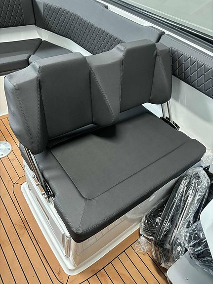 Silver Viper DCz & Honda BF250 XRU (Comfort Paket) -2026 5 of 10
