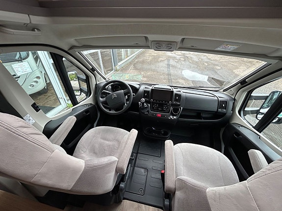 LMC TOURER LIFT H 730 G, 2xAC DROPDOWN, LÅNGBÄDD 3 of 18