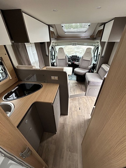 LMC TOURER LIFT H 730 G, 2xAC DROPDOWN, LÅNGBÄDD 10 of 18