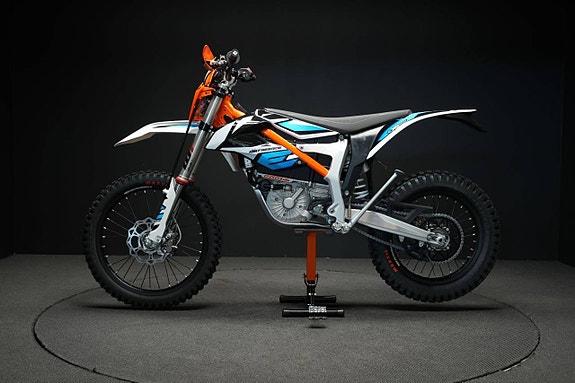 KTM Freeride E-XC - JE68 September Rush 3 of 9