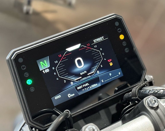 Yamaha MT-07 6 of 10